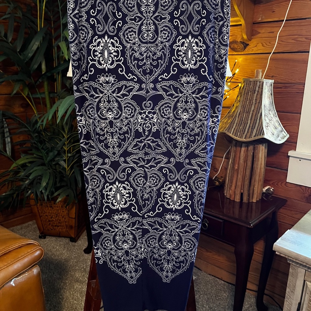 Apt. 9 Blue and White Sleep Pant XXL(37”W x 52”H x 24”L)